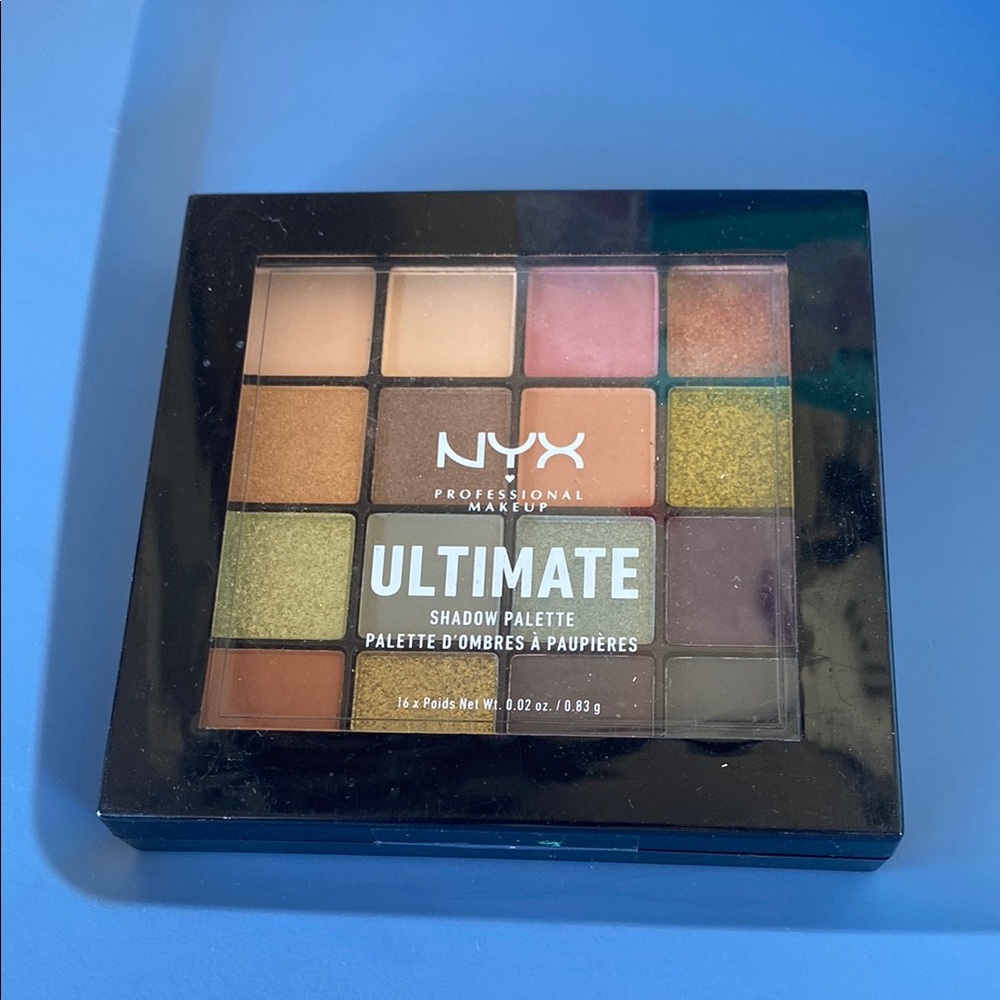 NYX Gold and Green Eyeshadow Palette Vibrant Makeup
